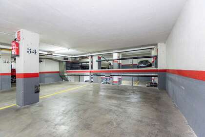 停车场/车库 出售 进入 Almagro, Chamberí, Madrid. 