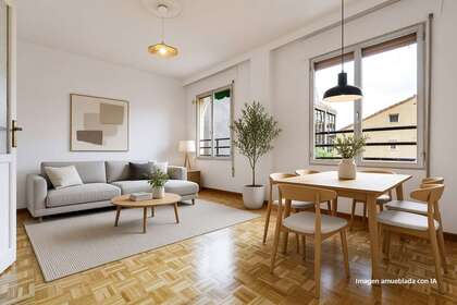 Flat for sale in Trafalgar, Chamberí, Madrid. 