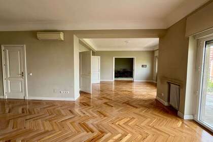 Wohnung Luxus zu verkaufen in Nueva España, Chamartín, Madrid. 