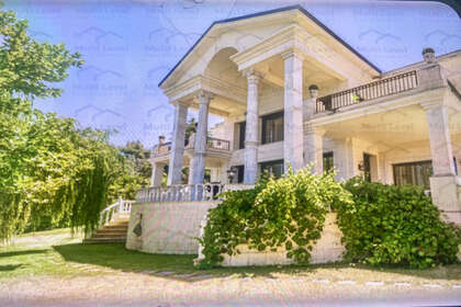 Cluster house for sale in Alcobendas, Madrid. 