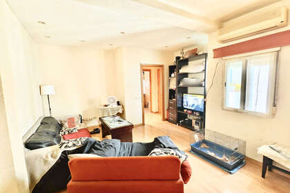 Wohnung zu verkaufen in Pradolongo, Usera, Madrid. 