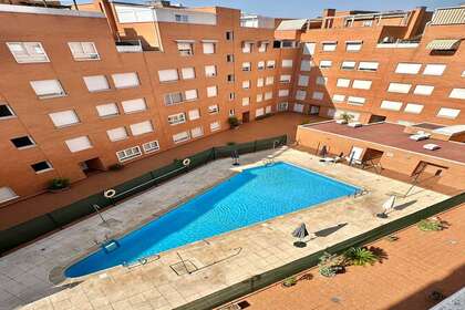 Duplex for sale in La Ermita, Parla, Madrid. 