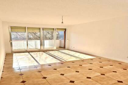 Flat for sale in Centro, Parla, Madrid. 